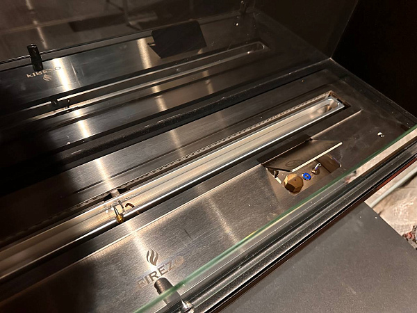 Firezo Automatic 900 в очаге Dipinto Diamond 1300_4 Firezo Automatic 900 в очаге Dipinto Diamond 1300_4